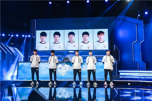 利奠定了坚 利奠定了坚