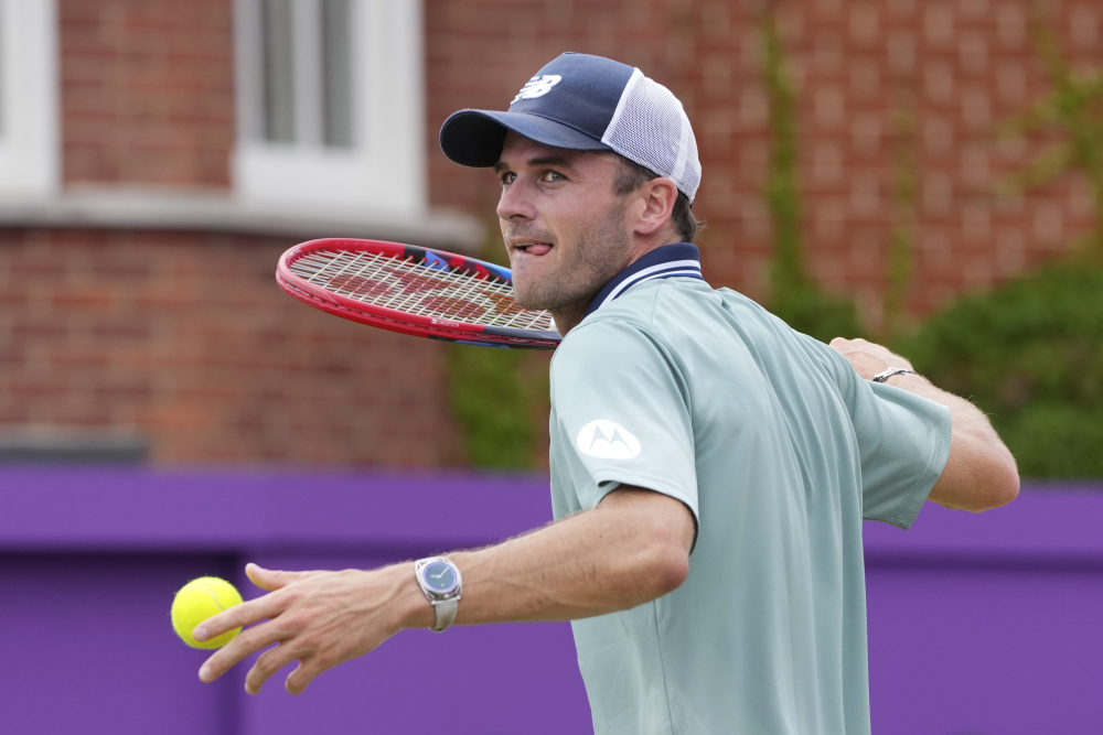 刺跻身顶级 刺跻身顶级