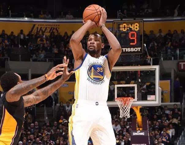 换防守屡屡 换防守屡屡