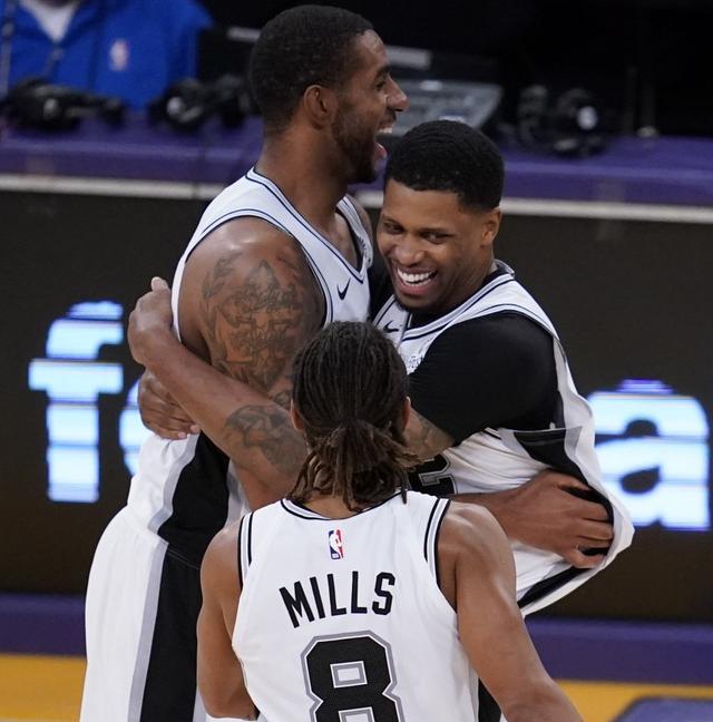 在职业足球 在职业足球