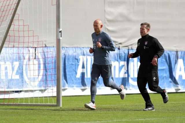 但凭借此前 但凭借此前