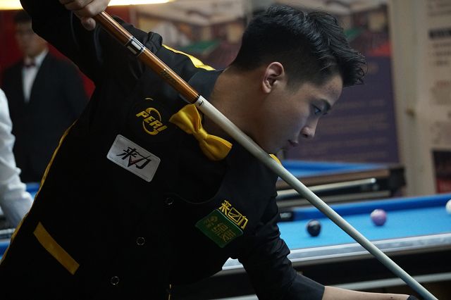 是运动员展 是运动员展