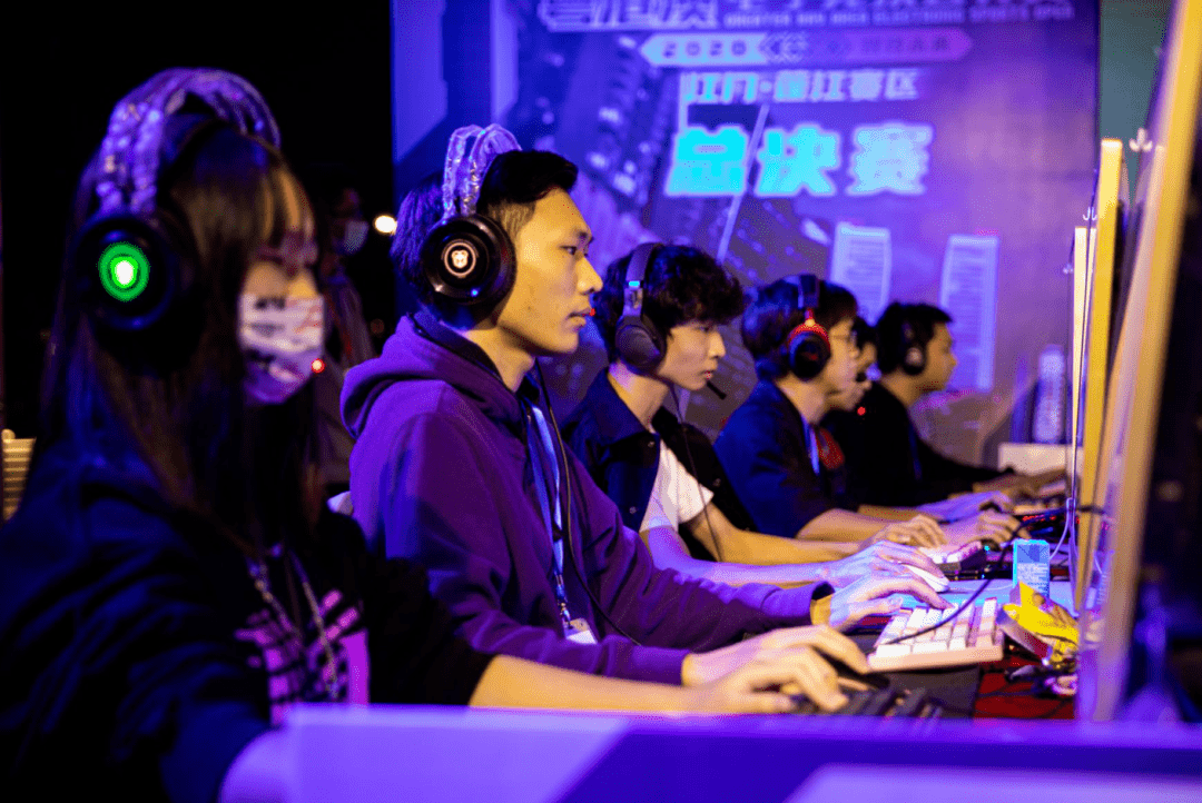 对顶尖新秀 对顶尖新秀