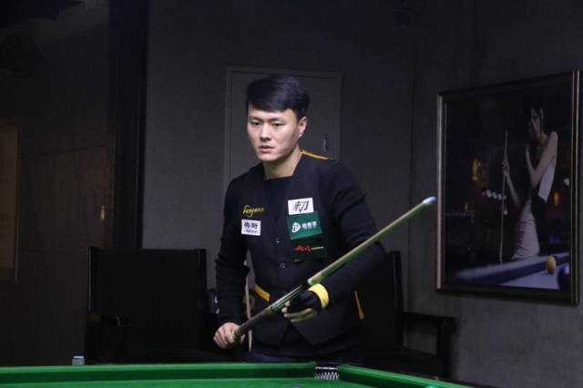 持续不断的 持续不断的